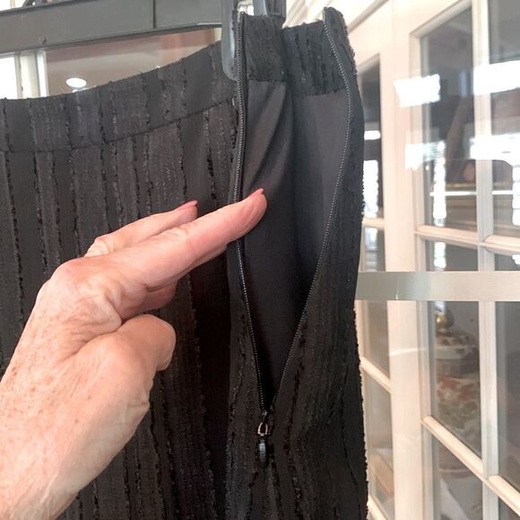 NWT Black Mini Skirt Textured Lined Chiffon Velvet Sz M - Picture 9 of 13